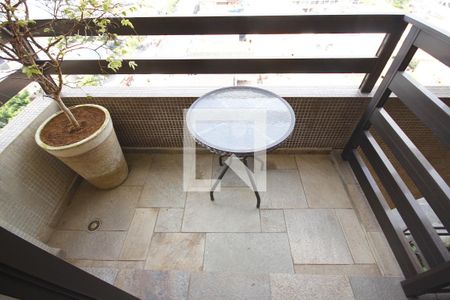 Apartamento para alugar com 90m², 3 quartos e 2 vagasVaranda