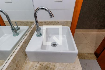 Casa para alugar com 250m², 3 quartos e 4 vagasBanheiro da Garagem