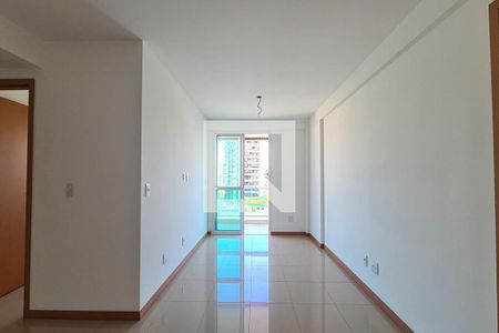 Apartamento à venda com 76m², 2 quartos e 2 vagasSala