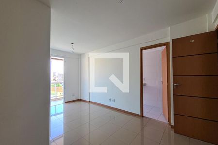 Apartamento à venda com 76m², 2 quartos e 2 vagasSala