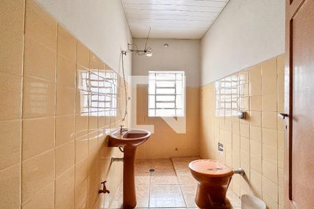 Casa à venda com 61m², 2 quartos e sem vaga Casa à venda com 61m², 2 quartos e sem vagaBanheiro