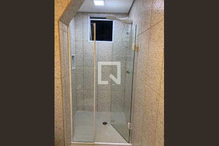 Banheiro de kitnet/studio para alugar com 1 quarto, 19m² em Jardim Tijuco, Guarulhos