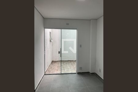 Sala/Quarto de kitnet/studio para alugar com 1 quarto, 32m² em Jardim Tijuco, Guarulhos