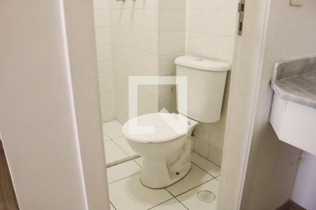 Apartamento à venda com 68m², 2 quartos e 1 vaga Apartamento à venda com 68m², 2 quartos e 1 vagaBanheiro