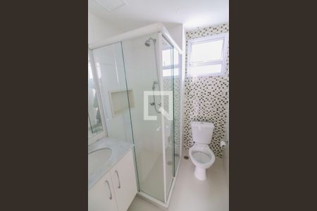 Apartamento à venda com 70m², 2 quartos e 2 vagas Apartamento à venda com 70m², 2 quartos e 2 vagasBanheiro Social