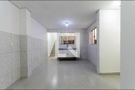 Casa à venda com 120m², 2 quartos e 2 vagasCozinha