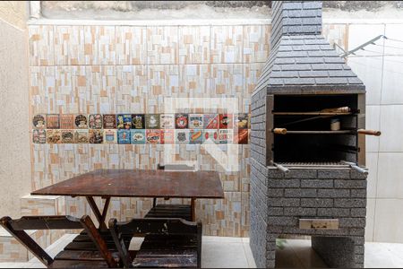 Casa à venda com 120m², 2 quartos e 2 vagasChurrasqueira