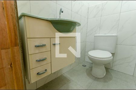 Casa à venda com 120m², 2 quartos e 2 vagasLavabo