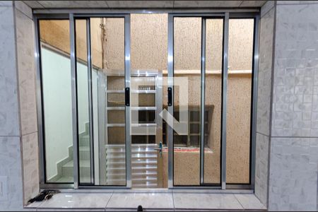 Casa à venda com 120m², 2 quartos e 2 vagasCozinha