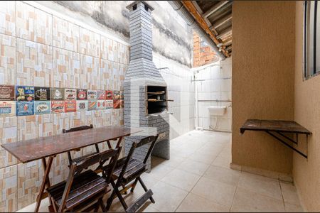 Casa à venda com 120m², 2 quartos e 2 vagasÁrea de serviço