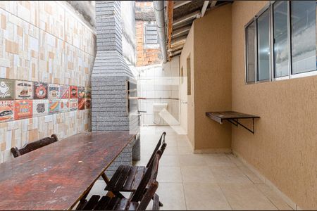 Casa à venda com 120m², 2 quartos e 2 vagasÁrea de serviço