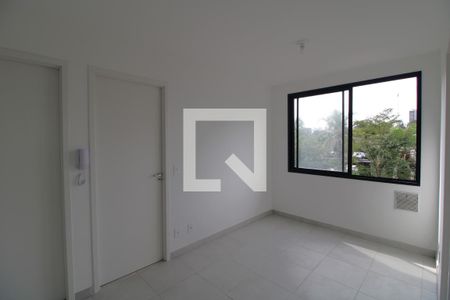 Sala de apartamento para alugar com 2 quartos, 33m² em Jurubatuba, São Paulo