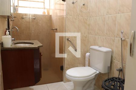 Casa à venda com 193m², 3 quartos e 1 vagaBanheiro 1