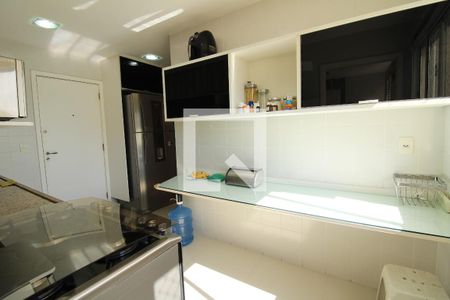 Apartamento à venda com 144m², 4 quartos e 3 vagasCozinha