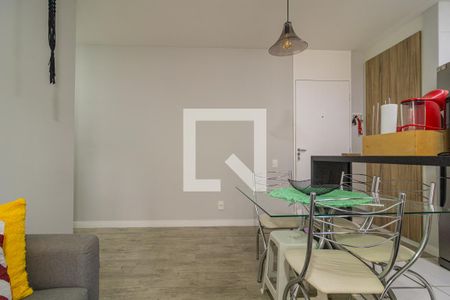 Sala de apartamento para alugar com 2 quartos, 50m² em Vila Praia, São Paulo