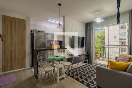 Sala de apartamento para alugar com 2 quartos, 50m² em Vila Praia, São Paulo