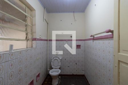 Banheiro de casa para alugar com 2 quartos, 150m² em Vila Nilo, São Paulo