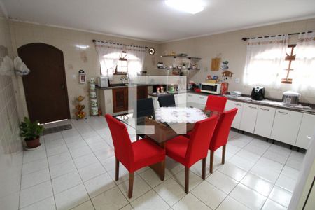 Casa à venda com 190m², 3 quartos e 3 vagasCozinha