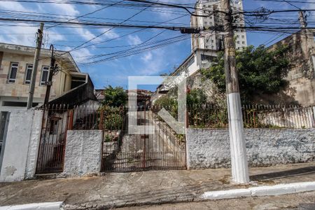 Casa à venda com 400m², 4 quartos e 3 vagas Casa à venda com 400m², 4 quartos e 3 vagasFachada