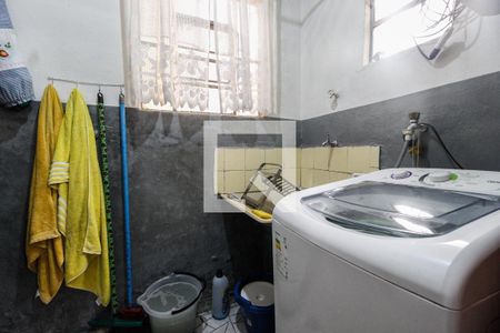 Casa à venda com 400m², 4 quartos e 3 vagas Casa à venda com 400m², 4 quartos e 3 vagasÁrea de serviço casa 2