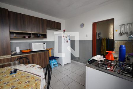 Casa à venda com 400m², 4 quartos e 3 vagas Casa à venda com 400m², 4 quartos e 3 vagasCozinha casa 2