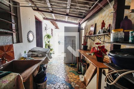 Casa à venda com 400m², 4 quartos e 3 vagas Casa à venda com 400m², 4 quartos e 3 vagasÁrea de serviço casa 1