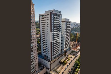 Apartamento para alugar com 70m², 2 quartos e 2 vagasFachada