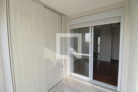 Apartamento à venda com 72m², 2 quartos e 1 vagaSuíte - Varanda