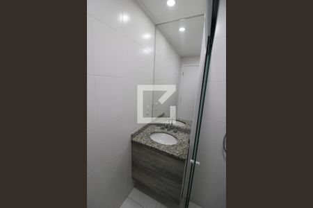 Apartamento à venda com 72m², 2 quartos e 1 vagaSuite - Banheiro