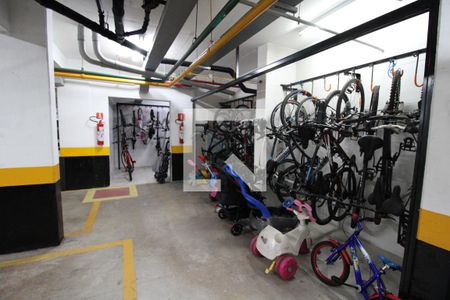 Apartamento à venda com 72m², 2 quartos e 1 vagaÁrea comum