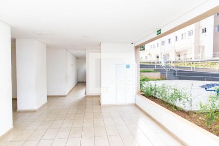 Apartamento para alugar com 45m², 2 quartos e 1 vaga Apartamento para alugar com 45m², 2 quartos e 1 vagaHall social