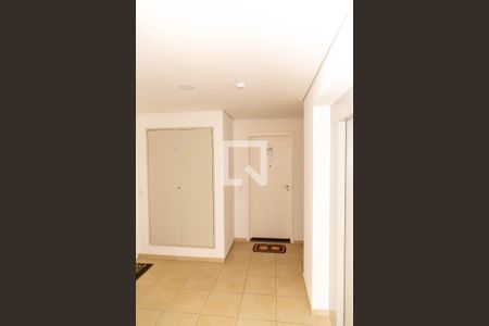 Apartamento para alugar com 45m², 2 quartos e 1 vaga Apartamento para alugar com 45m², 2 quartos e 1 vagaHall de entrada