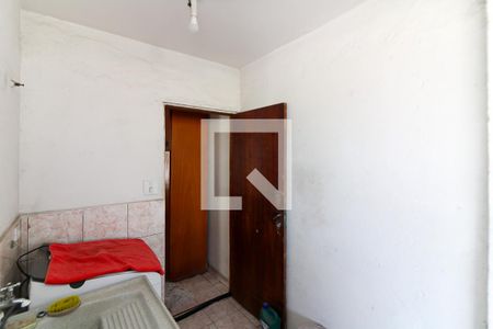 Casa à venda com 80m², 2 quartos e 1 vagaÁrea de Serviço