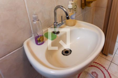 Casa à venda com 80m², 2 quartos e 1 vagaBanheiro Social