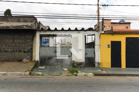 Casa à venda com 80m², 2 quartos e 1 vagaFachada