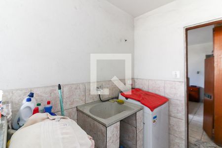 Casa à venda com 80m², 2 quartos e 1 vagaÁrea de Serviço