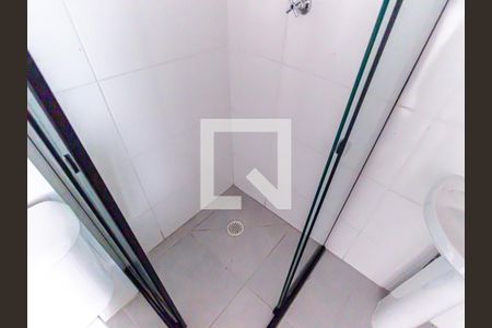 Banheiro de kitnet/studio para alugar com 1 quarto, 26m² em Quarta Parada, São Paulo