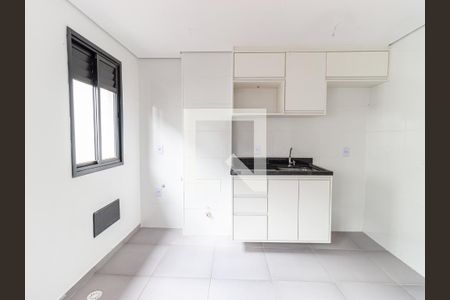 Cozinha de kitnet/studio para alugar com 1 quarto, 26m² em Quarta Parada, São Paulo