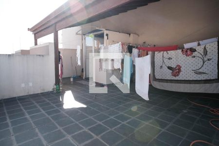 Apartamento à venda com 90m², 2 quartos e 1 vagaÁrea de Serviço