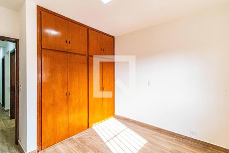 Quarto 01 de casa à venda com 3 quartos, 110m² em Ferreira, São Paulo
