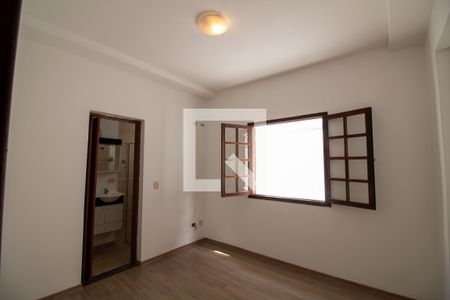 Suíte 1 de casa para alugar com 3 quartos, 200m² em Vila Cordeiro, São Paulo