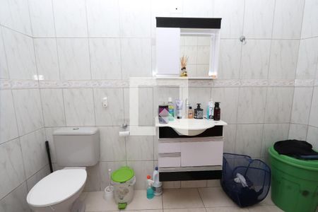 Casa à venda com 150m², 3 quartos e 2 vagas Casa à venda com 150m², 3 quartos e 2 vagasBanheiro