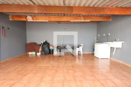 Casa à venda com 150m², 3 quartos e 2 vagas Casa à venda com 150m², 3 quartos e 2 vagasÁrea Externa