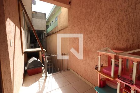 Casa à venda com 150m², 3 quartos e 2 vagas Casa à venda com 150m², 3 quartos e 2 vagasQuintal