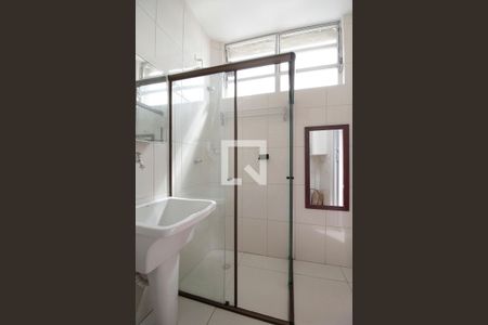 Banheiro de kitnet/studio para alugar com 0 quarto, 38m² em Campos Elíseos, São Paulo