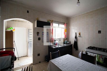 Casa à venda com 80m², 2 quartos e 1 vagacozinha 2