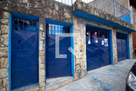 Casa à venda com 80m², 2 quartos e 1 vagaPlaca na Fachada