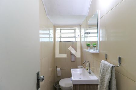 Casa à venda com 180m², 3 quartos e 2 vagasLavabo