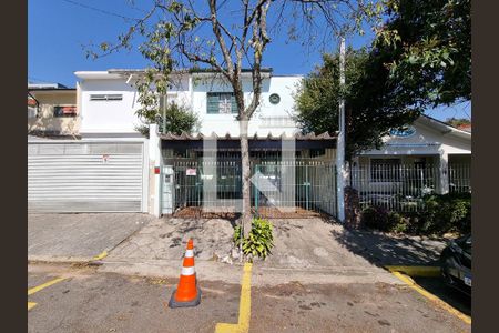 Fachada de casa à venda com 3 quartos, 180m² em Vila Congonhas, São Paulo