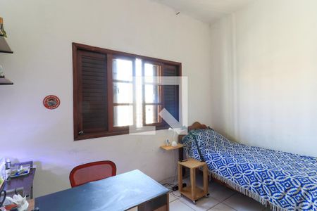 Casa à venda com 180m², 3 quartos e 2 vagasQuarto